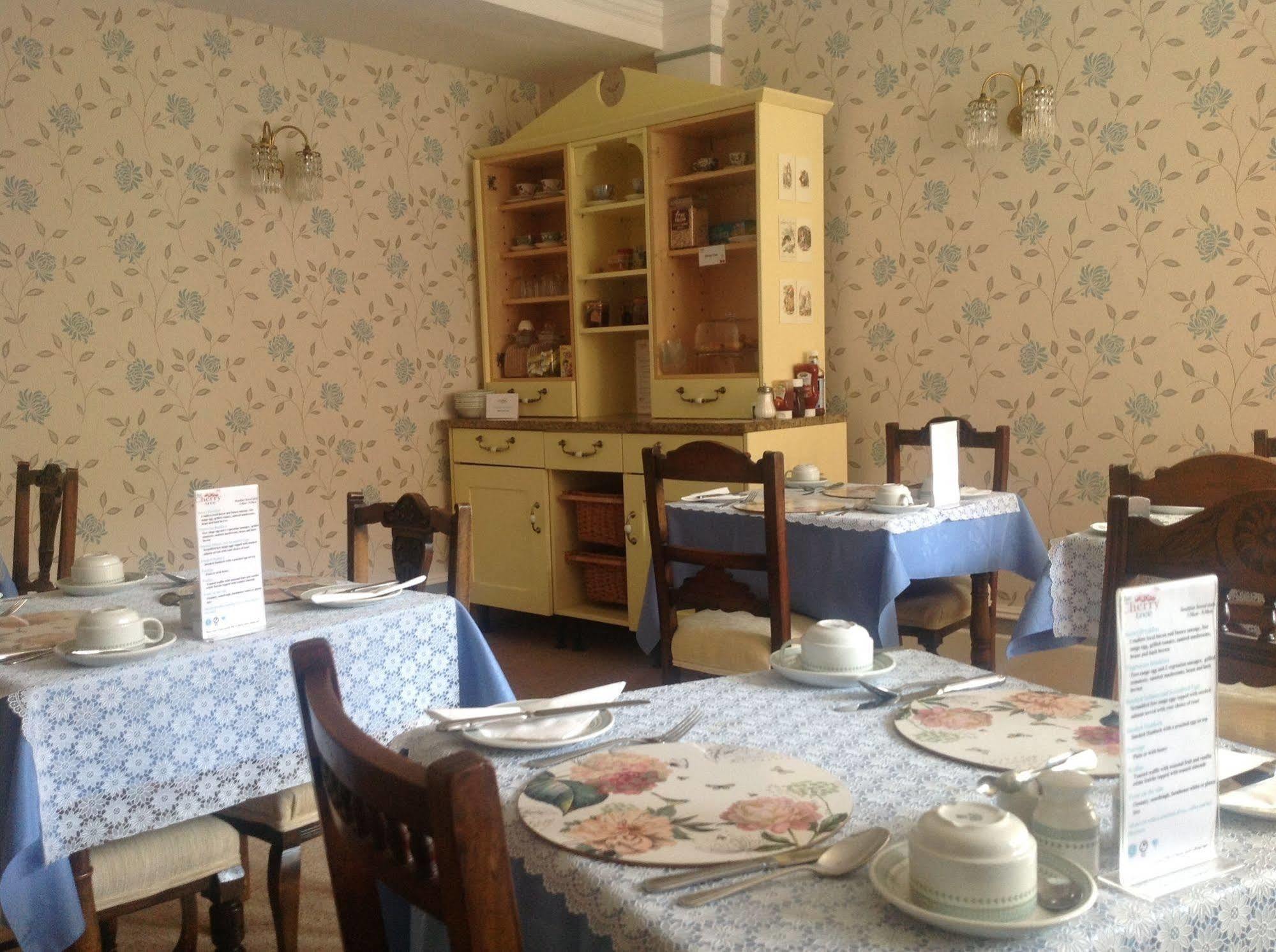 The Cherry Tree Guest House Eastbourne Eksteriør billede